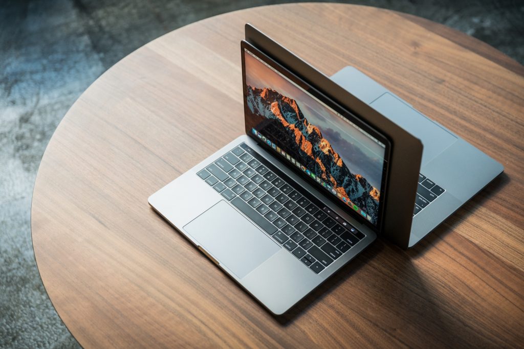 macbook_pro_late2016_review-adam_pair_hero2-100693227-orig