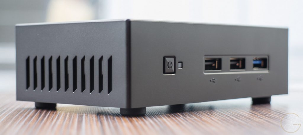 ECS LIVA X (11 of 32)