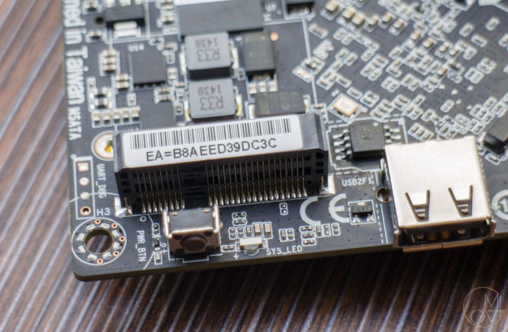 ECS LIVA X (27 of 32)