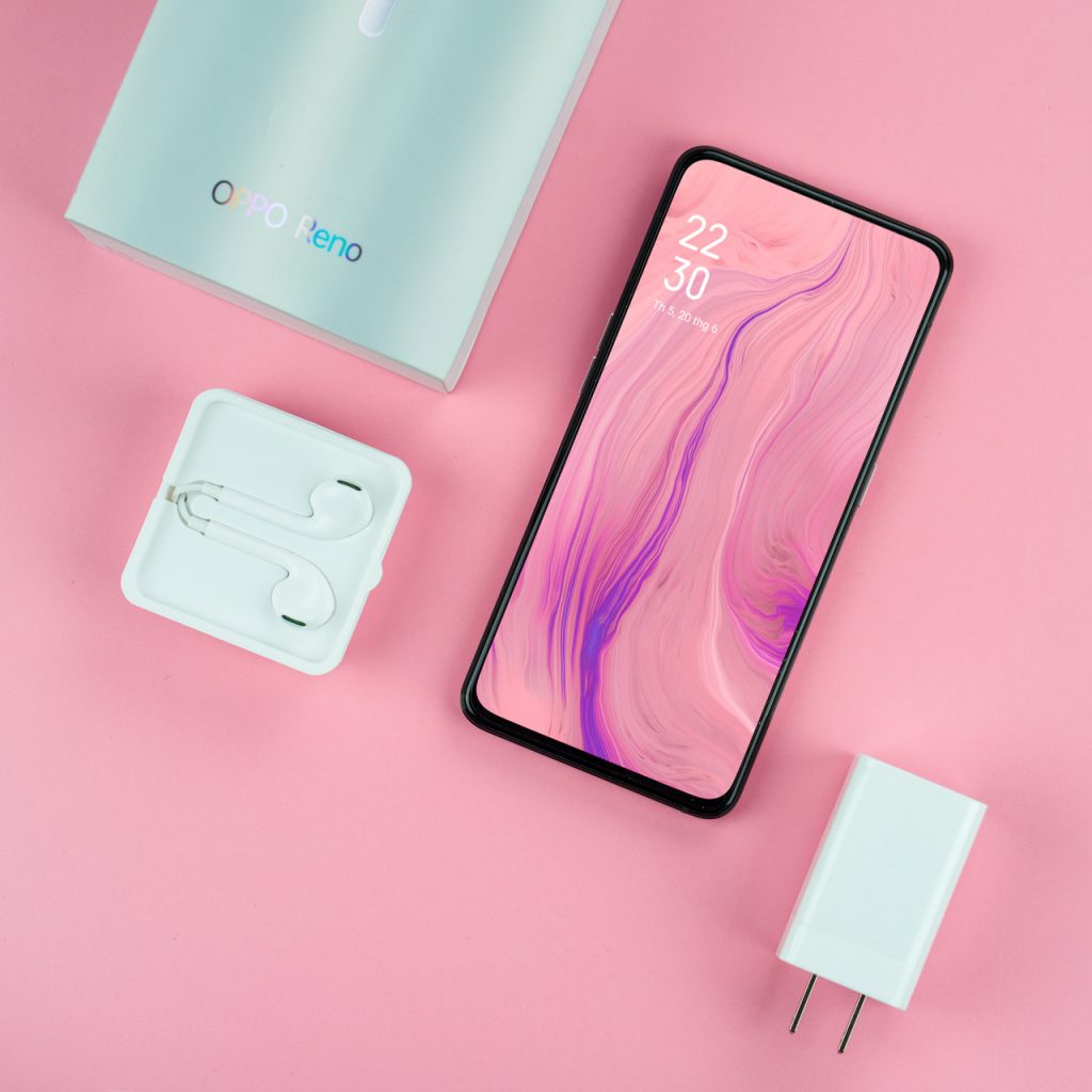 OPPO Reno Pink-18