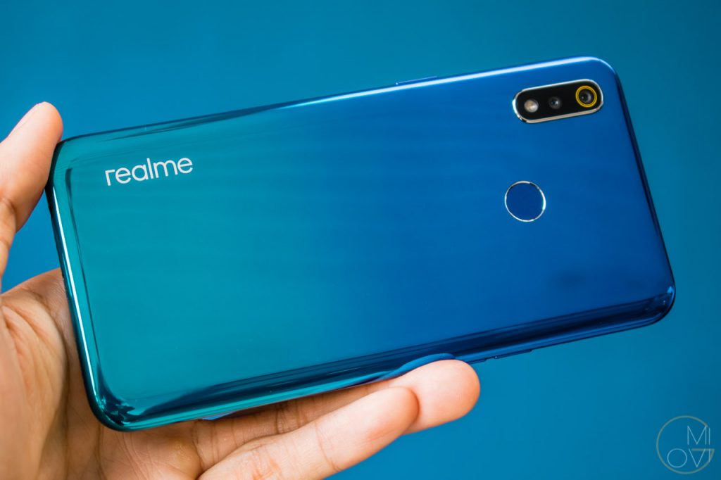 Realme 3-16