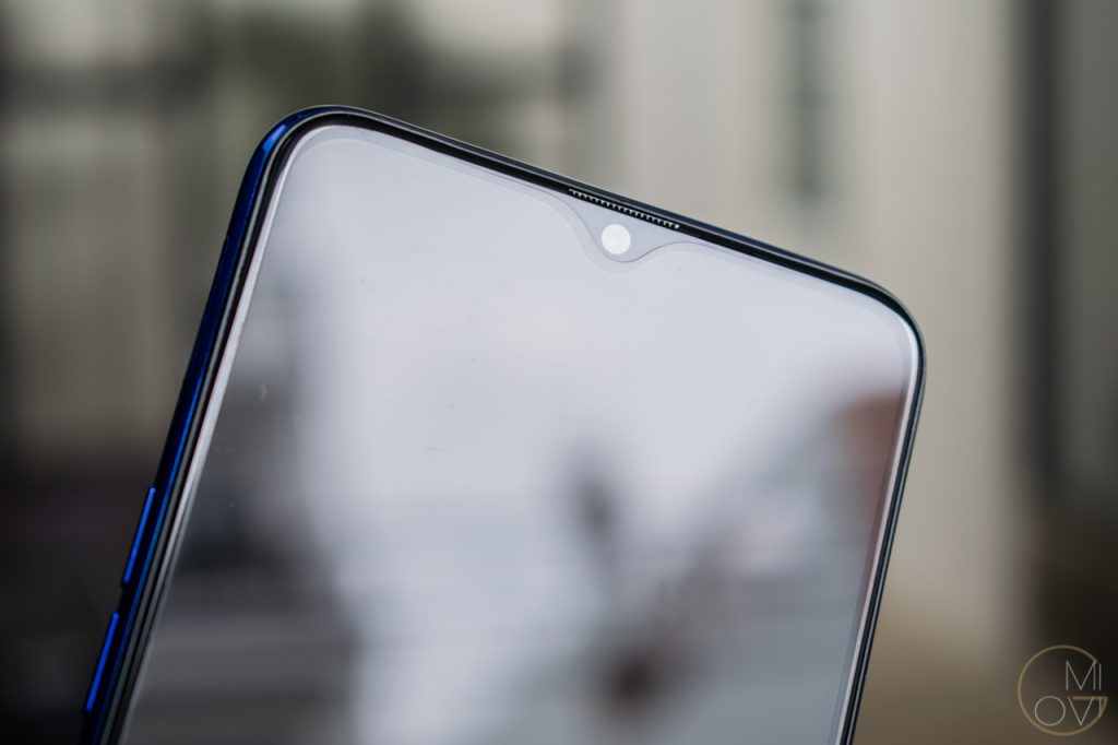 Realme 3-18