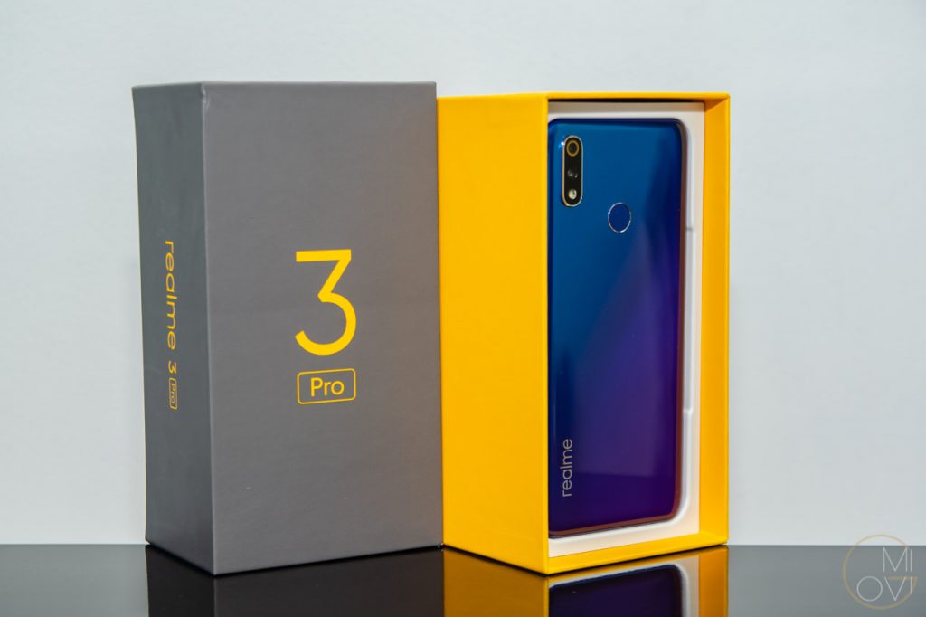 Realme 3 Pro-2