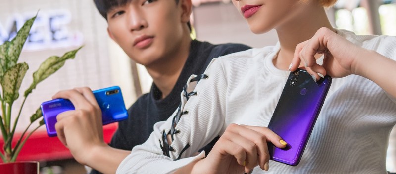 featured realme 3 pro flash sale