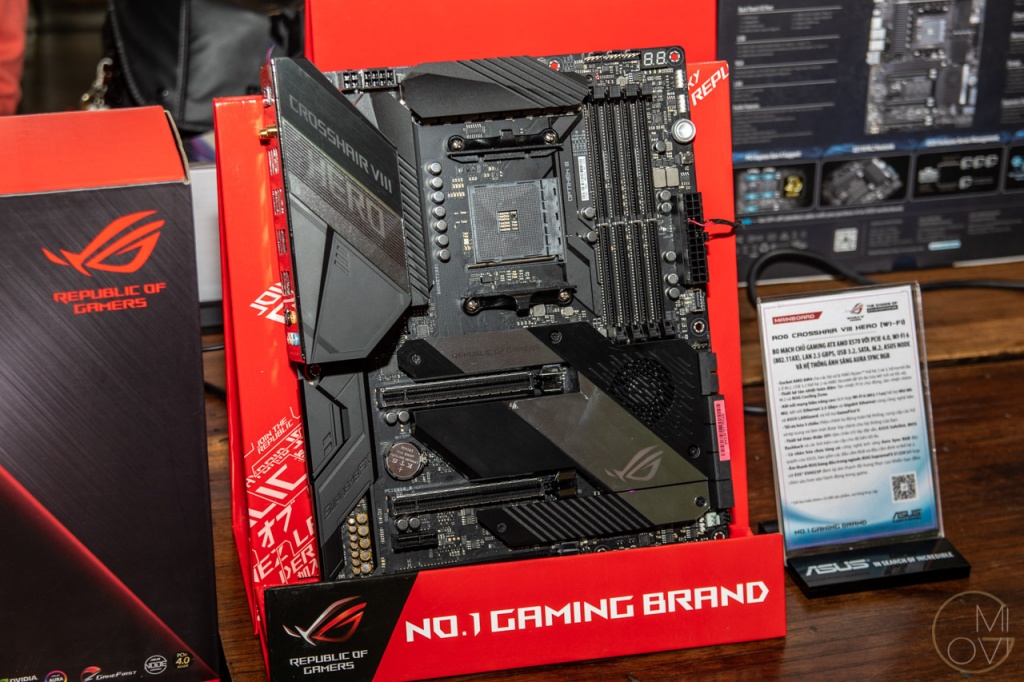 ASUS AMD X570 mainboard-1