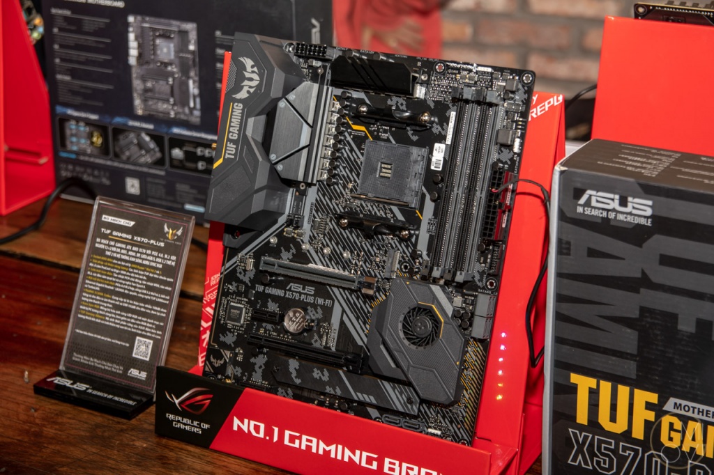 ASUS AMD X570 mainboard-2