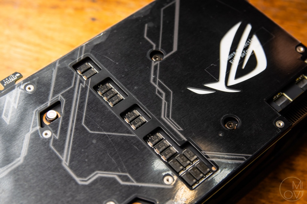 ASUS Strix RTX 2070 Super-18