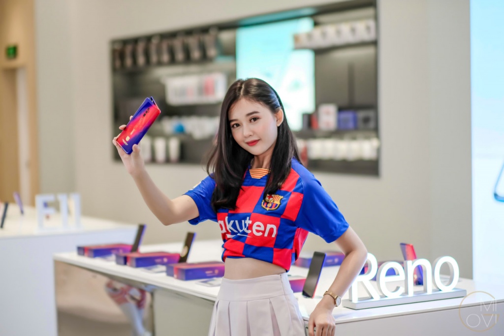 oppo-reno-10x-zoom-fc-barcelona-migovi-