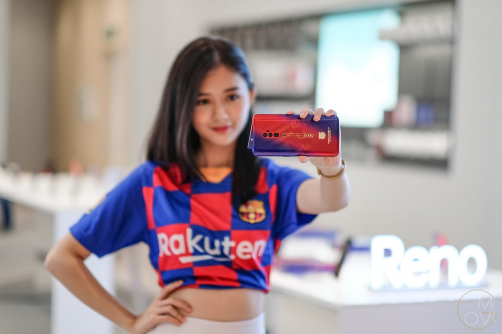 oppo-reno-10x-zoom-fc-barcelona-migovi-0249