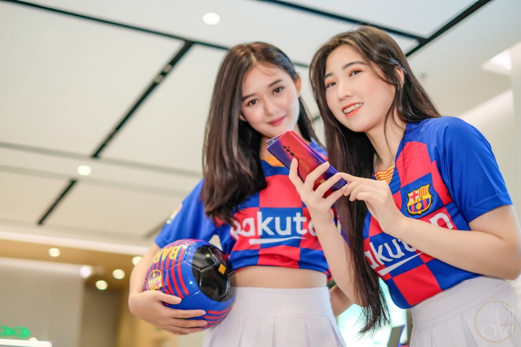 oppo-reno-10x-zoom-fc-barcelona-migovi--3