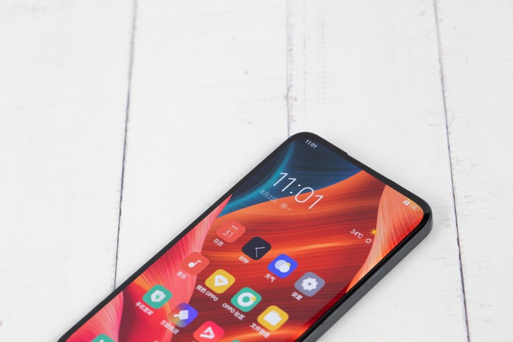 oppo-camera-duoi-man-hinh-selfie-migovi-5