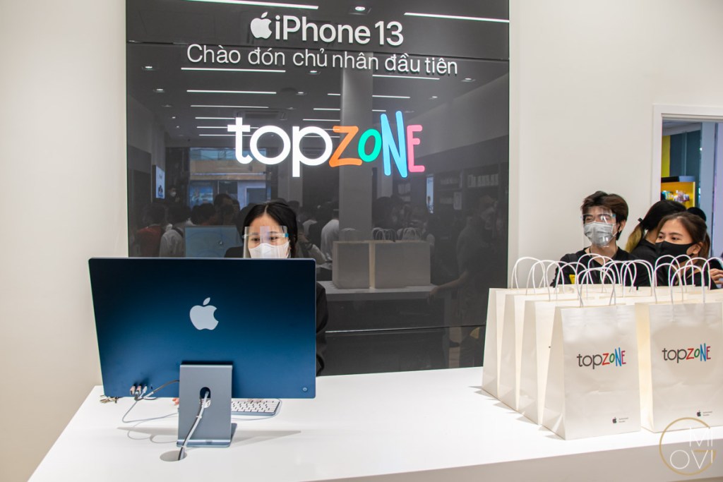 topzone-khai-truong-aar-apple-iphone-13-migovi-6