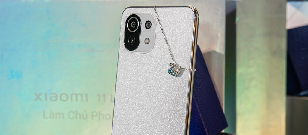 featured-xiaomi-11-lite-5g-ne-swarovski-gia-9490000-migovi