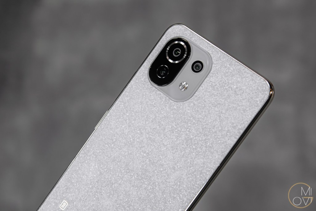 xiaomi-11-lite-5g-ne-swarovski-hands-on-migovi-3