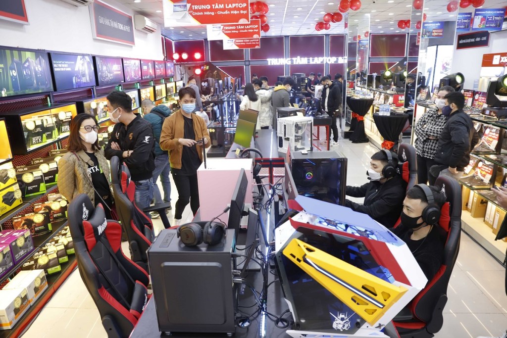 fpt-shop-trung-tam-laptop-pc-e-power-migovi-2
