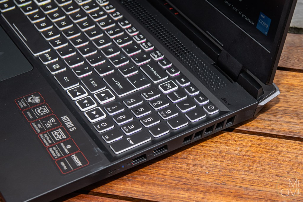 acer-nitro-5-tiger-2022-gia-27990000-migovi-1