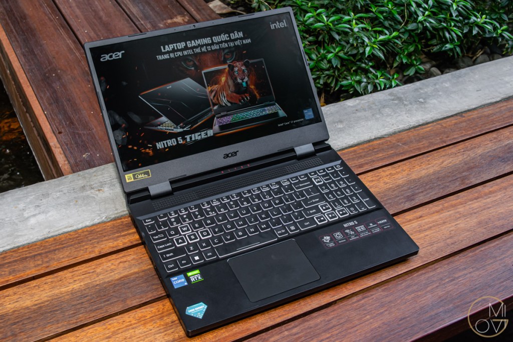 acer-nitro-5-tiger-2022-gia-27990000-migovi-6