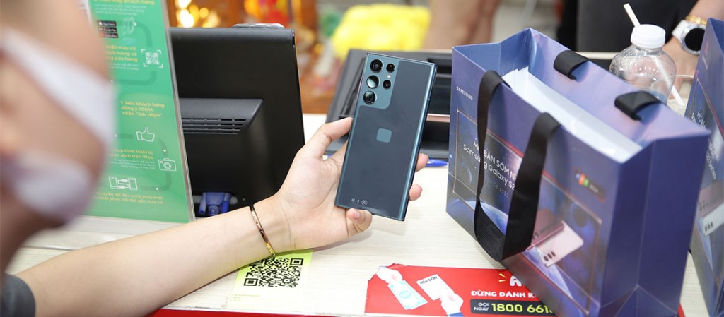 featured-fpt-shop-galaxy-s22-series-6500-don-hang-migovi