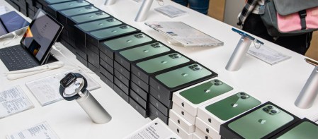 featured-fpt-shop-iphone-13-series-green-xanh-la-migovi