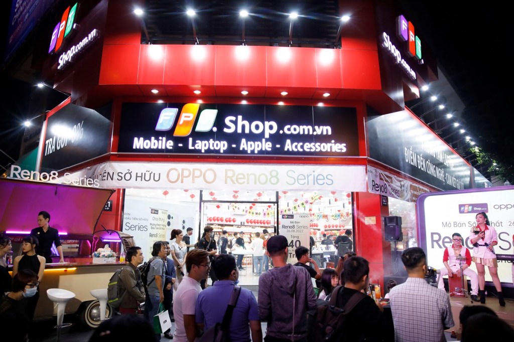 fpt-shop-oppo-reno8-series-mo-ban-migovi-4