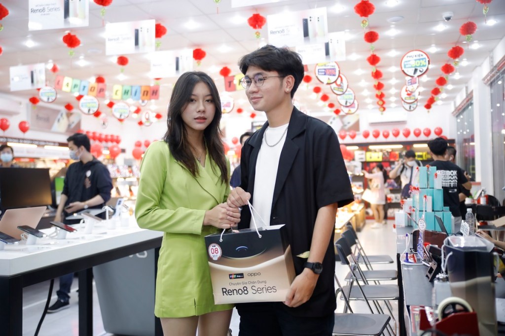 fpt-shop-oppo-reno8-series-mo-ban-migovi-5