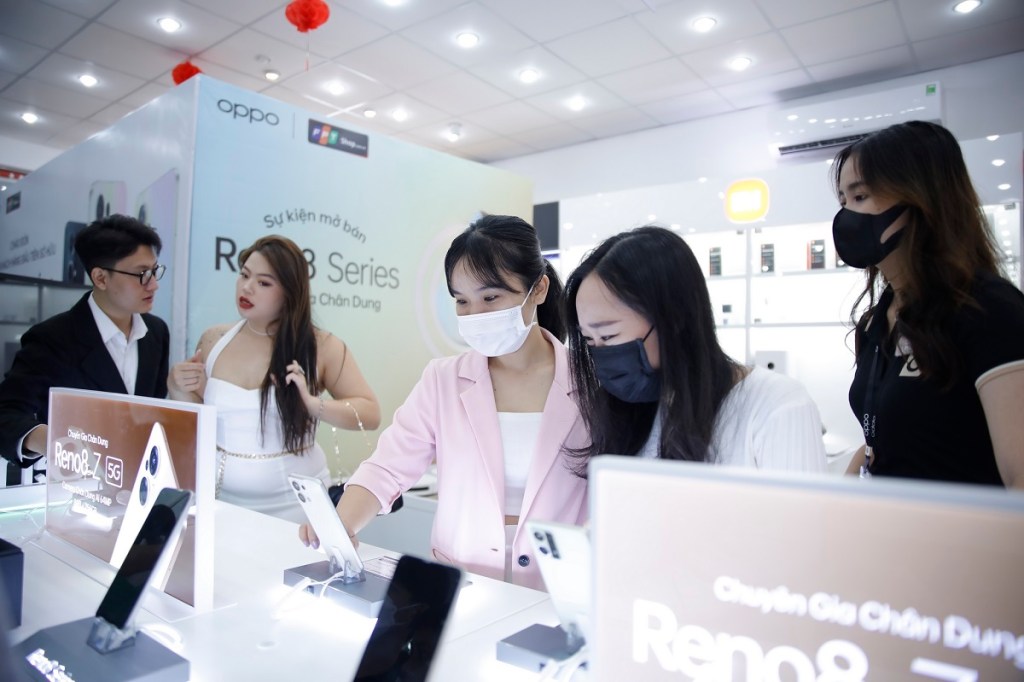 fpt-shop-oppo-reno8-series-mo-ban-migovi-9