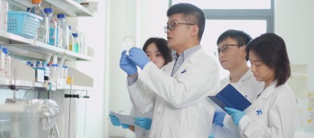 featured-huawei-cloud-pangu-phat-trien-nghien-cuu-duoc-pham-migovi