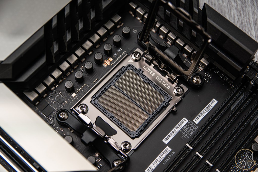danh-gia-asus-rog-crosshair-x670e-extreme-review-migovi-13