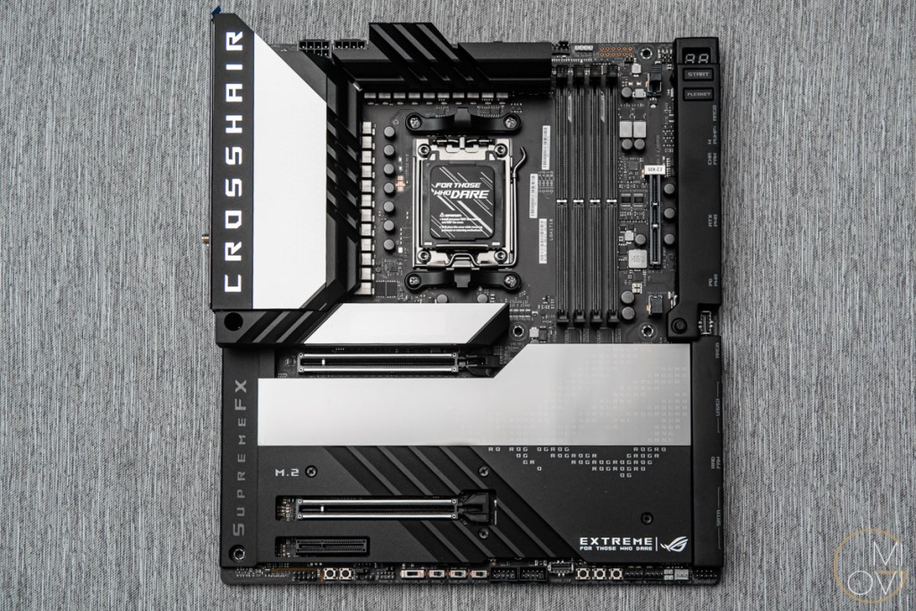 danh-gia-asus-rog-crosshair-x670e-extreme-review-migovi-2