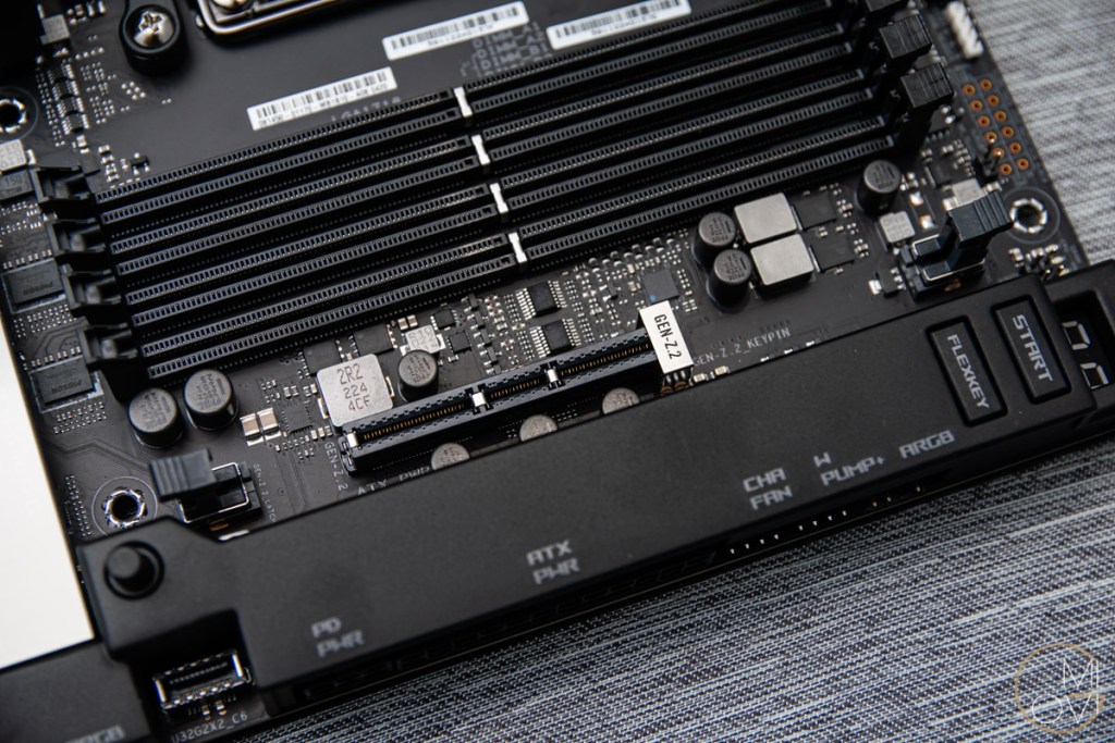 danh-gia-asus-rog-crosshair-x670e-extreme-review-migovi-5
