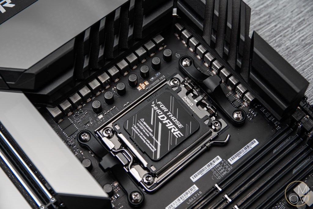 danh-gia-asus-rog-crosshair-x670e-extreme-review-migovi-6