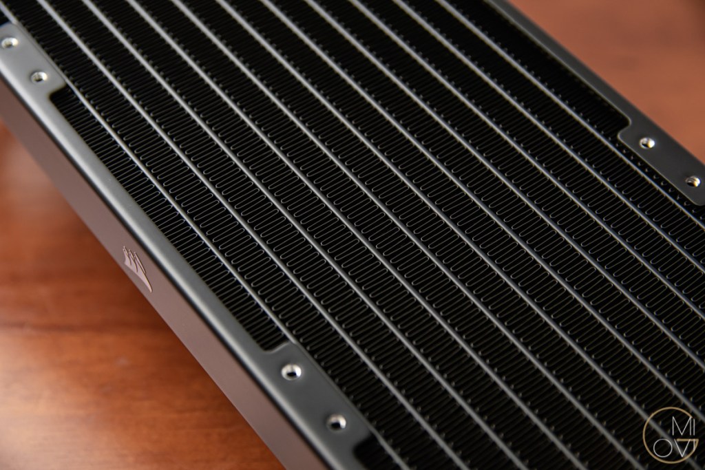 danh-gia-corsair-h150i-elite-lcd-review-migovi-17