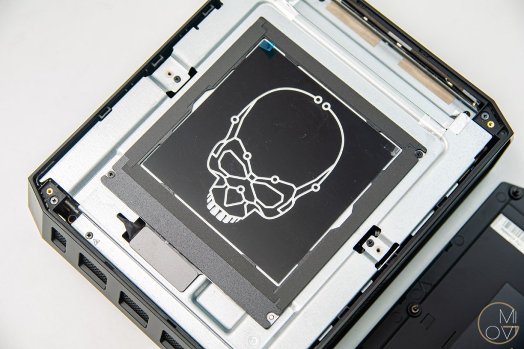 danh-gia-intel-nuc-12-enthusiast-serpent-canyon-review-migovi-15