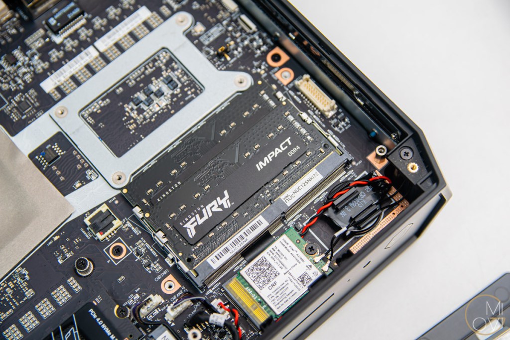 danh-gia-intel-nuc-12-enthusiast-serpent-canyon-review-migovi-20