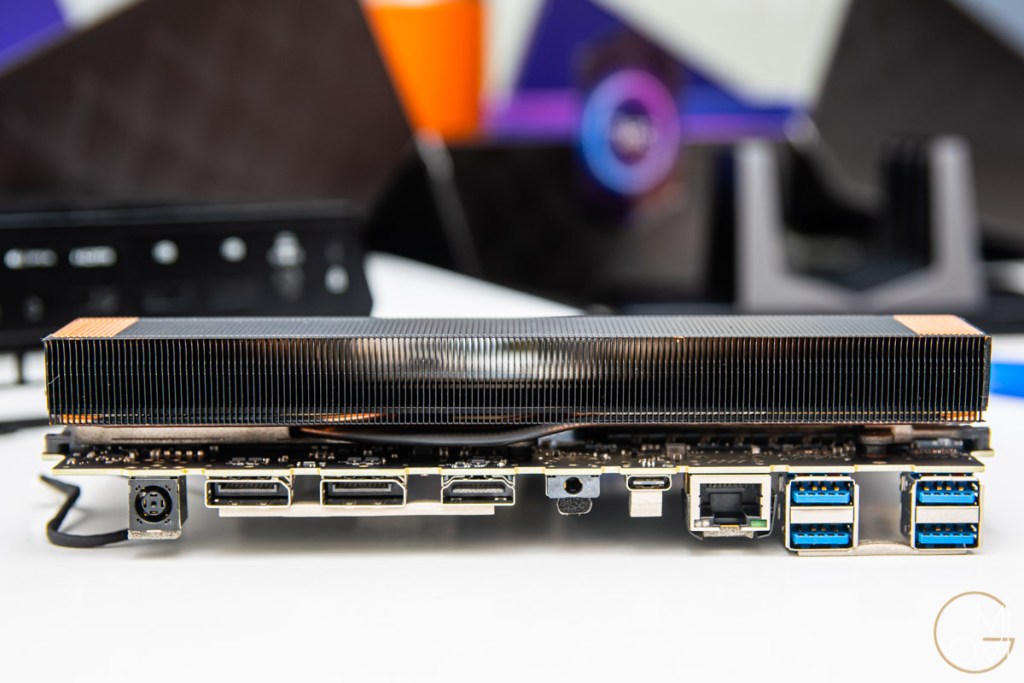 danh-gia-intel-nuc-12-enthusiast-serpent-canyon-review-migovi-44