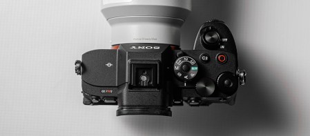 featured-sony-alpha-7r-v-a7r5-camera-gia-92990000-migovi