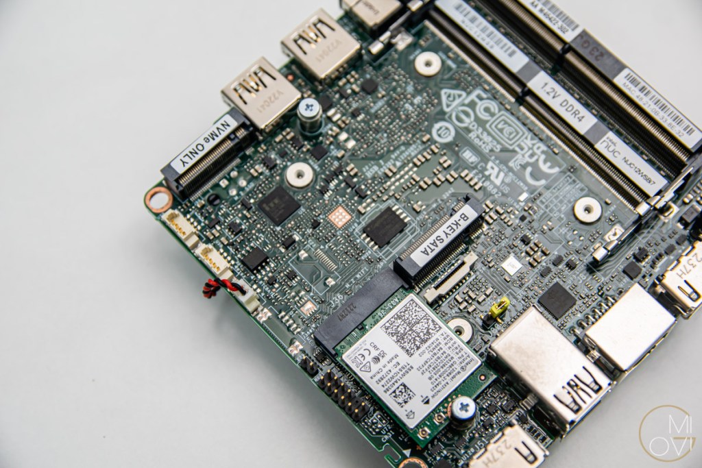 danh-gia-intel-nuc-12-pro-wall-street-canyon-review-migovi-16