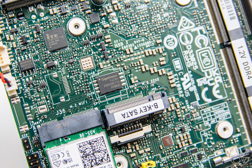 danh-gia-intel-nuc-12-pro-wall-street-canyon-review-migovi-18