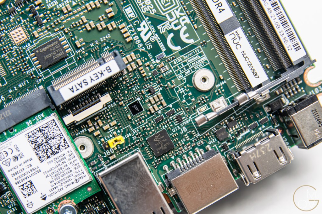 danh-gia-intel-nuc-12-pro-wall-street-canyon-review-migovi-19