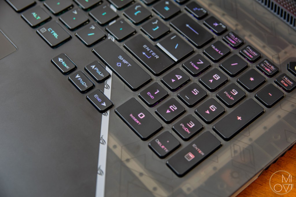 danh-gia-asus-rog-strix-scar-17-se-g733c-review-migovi-20