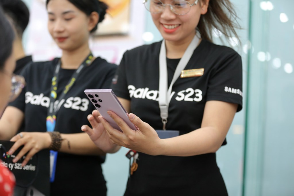 fpt-shop-galaxy-s23-series-mo-ban-migovi-4