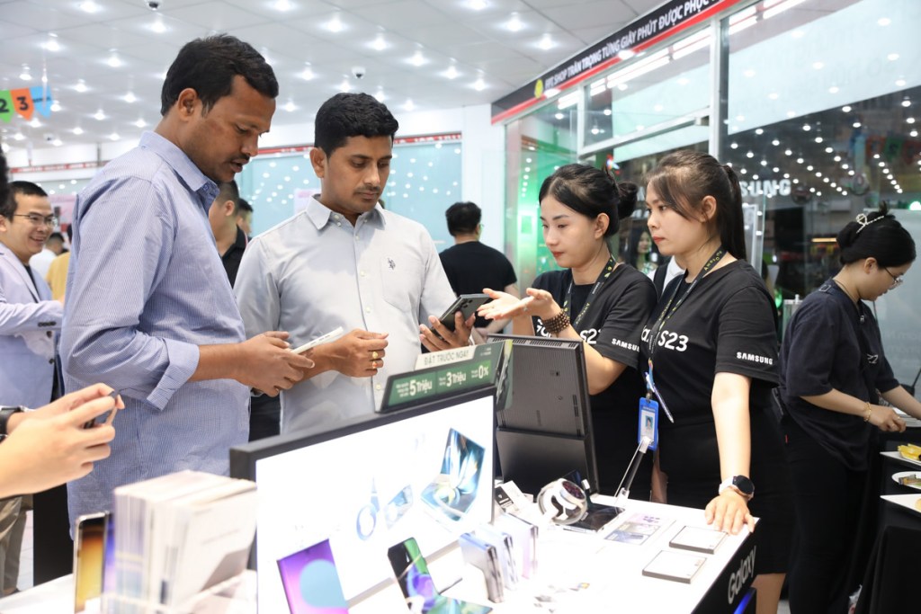 fpt-shop-galaxy-s23-series-mo-ban-migovi-8