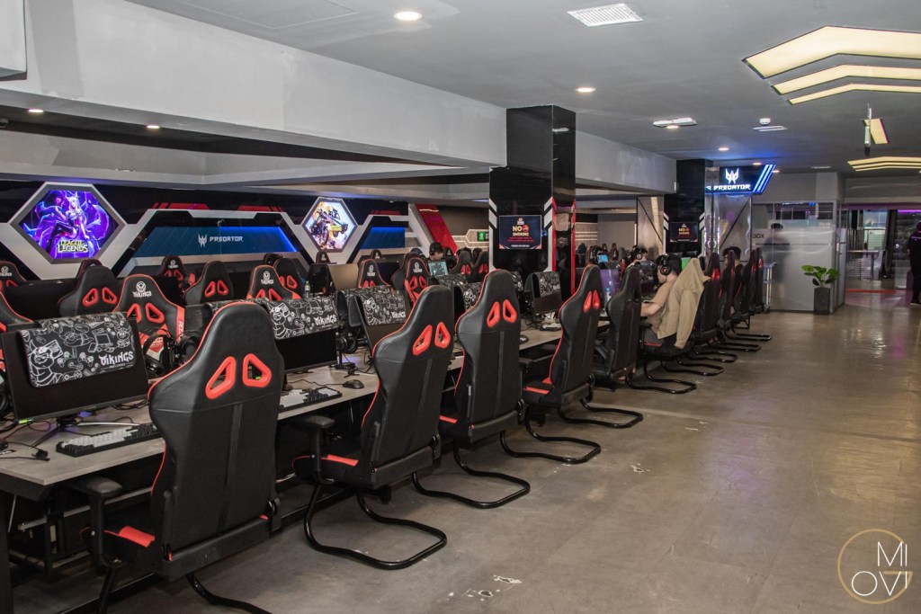 intel-premium-icafe-vikings-esports-arena-migovi-8