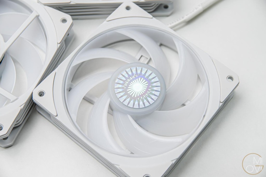 danh-gia-cooler-master-masterliquid-pl360-flux-white-edition-review-migovi-12