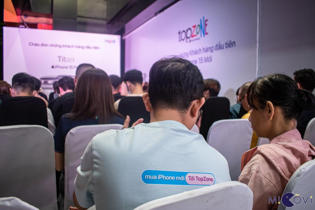 topzone-tgdd-mo-ban-iphone-15-series-migovi-2