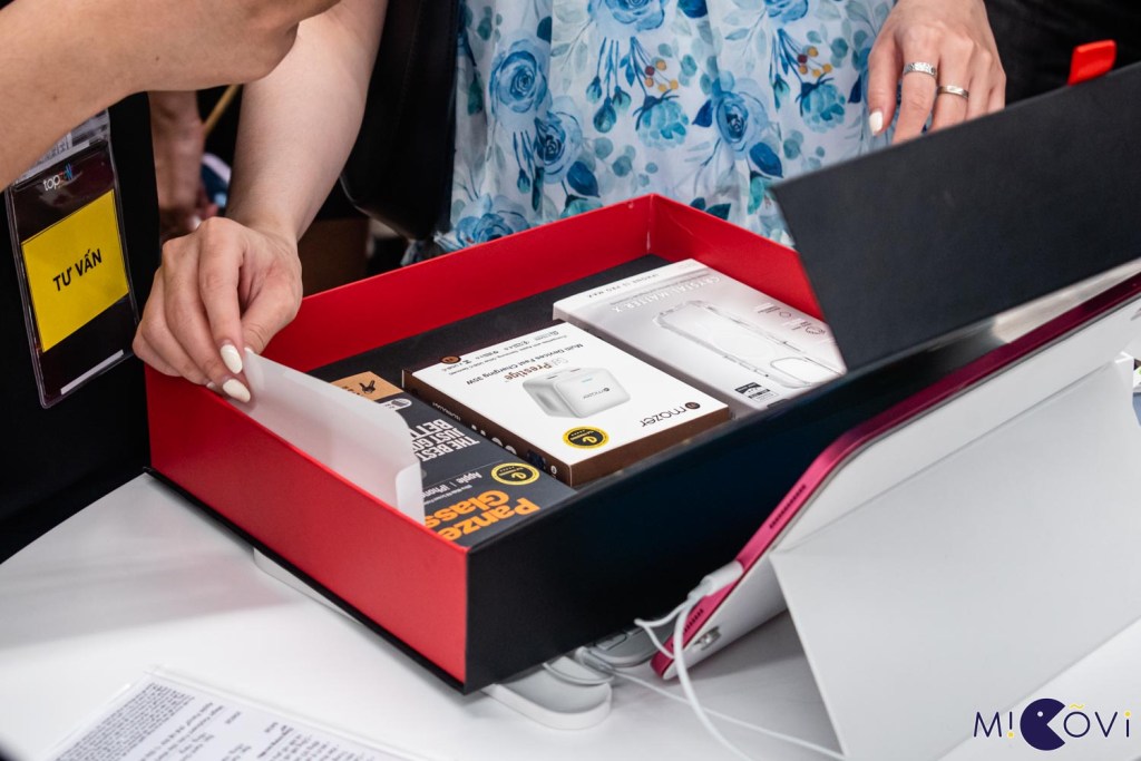 topzone-tgdd-mo-ban-iphone-15-series-migovi-24