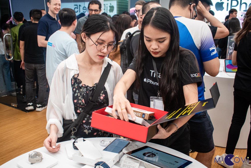 topzone-tgdd-mo-ban-iphone-15-series-migovi-37