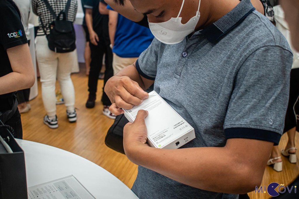 topzone-tgdd-mo-ban-iphone-15-series-migovi-41