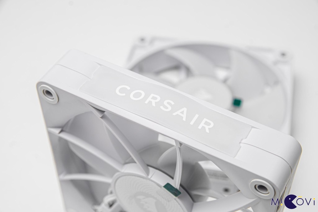 hands-on-corsair-rx120-rgb-icue-link-review-migovi-14