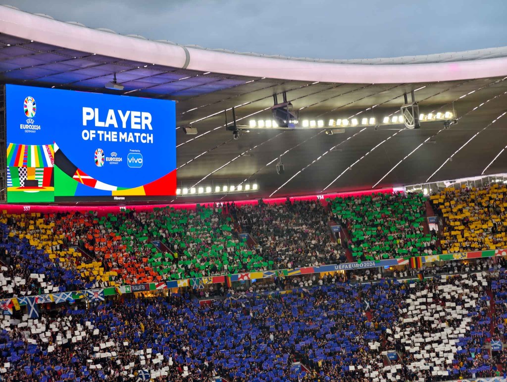 vivo-v30-series-5g-uefa-euro-2024-migovi-1